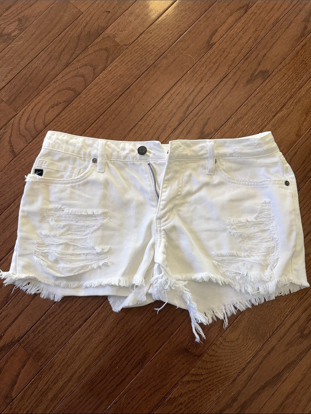 KanCan White Distressed Frayed Hem Denim Shorts